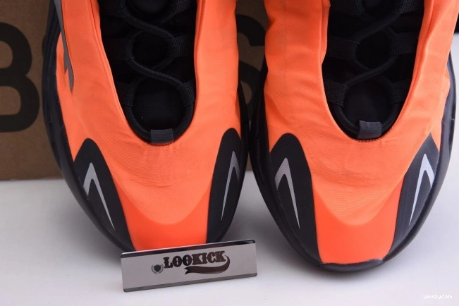 Orange Boost Yeezy 700 FV3258 MNVN Adidas 0810